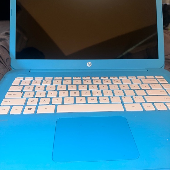 HP Stream 14” Blue Laptop - Picture 3 of 4